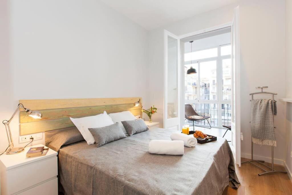 Beautiful 4Bd 4Ba Apartment In Eixample District บาร์เซโลนา ภายนอก รูปภาพ
