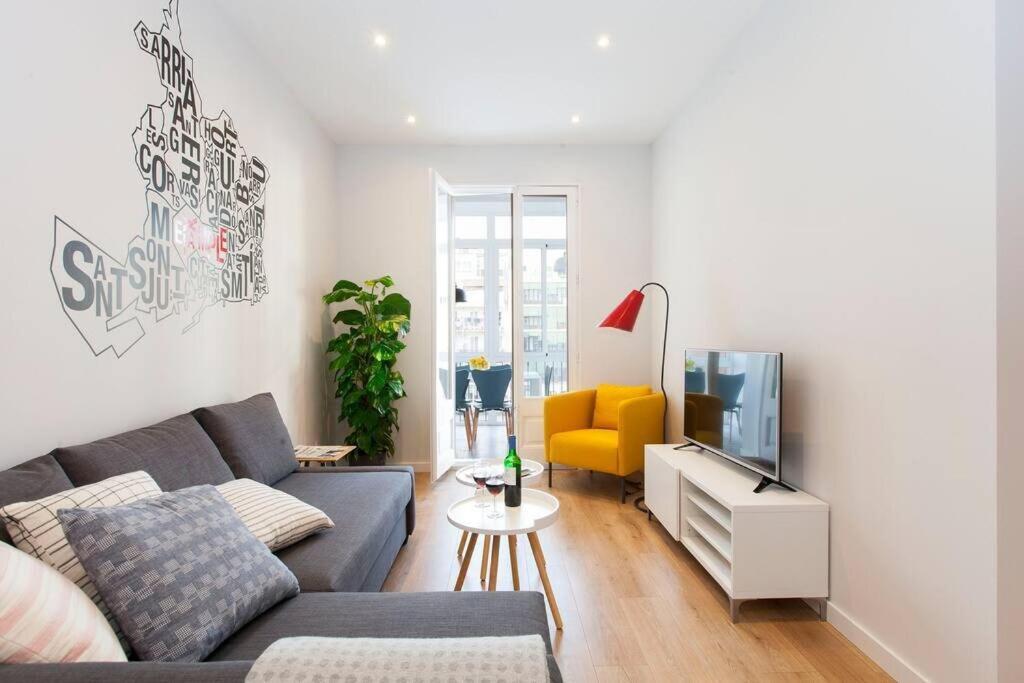 Beautiful 4Bd 4Ba Apartment In Eixample District บาร์เซโลนา ภายนอก รูปภาพ
