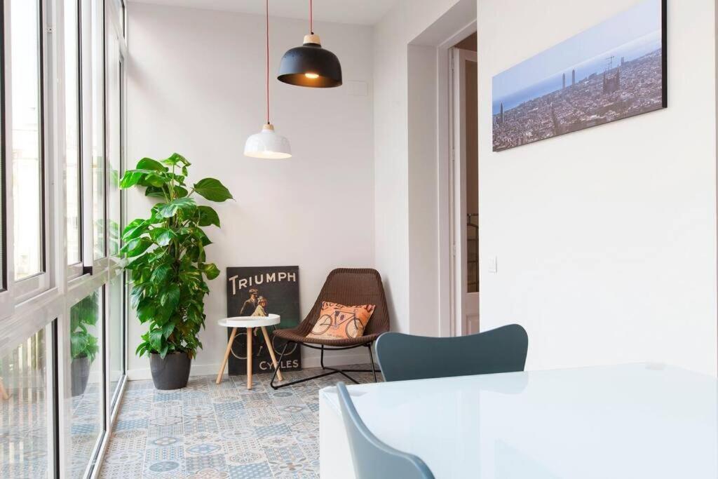 Beautiful 4Bd 4Ba Apartment In Eixample District บาร์เซโลนา ภายนอก รูปภาพ