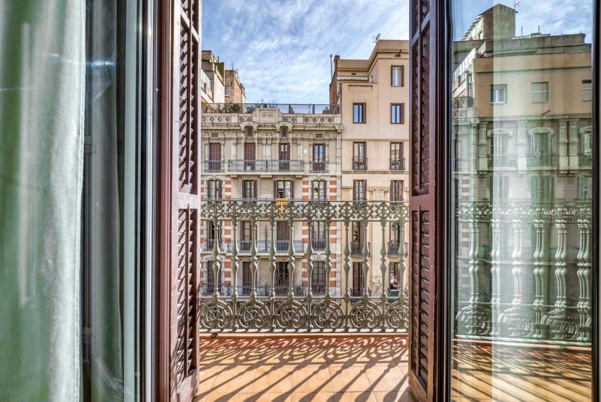 Beautiful 4Bd 4Ba Apartment In Eixample District บาร์เซโลนา ภายนอก รูปภาพ